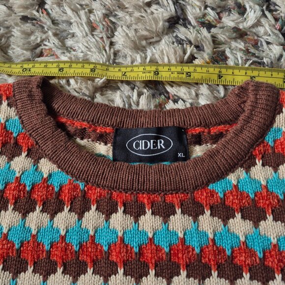 Colorful Patterned Women's Sweater - Picture 5 of 7